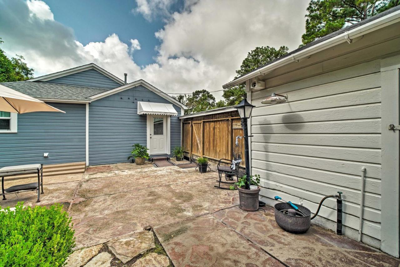 Cozy Brenham Cottage With Private Patio And Yard! Exterior photo